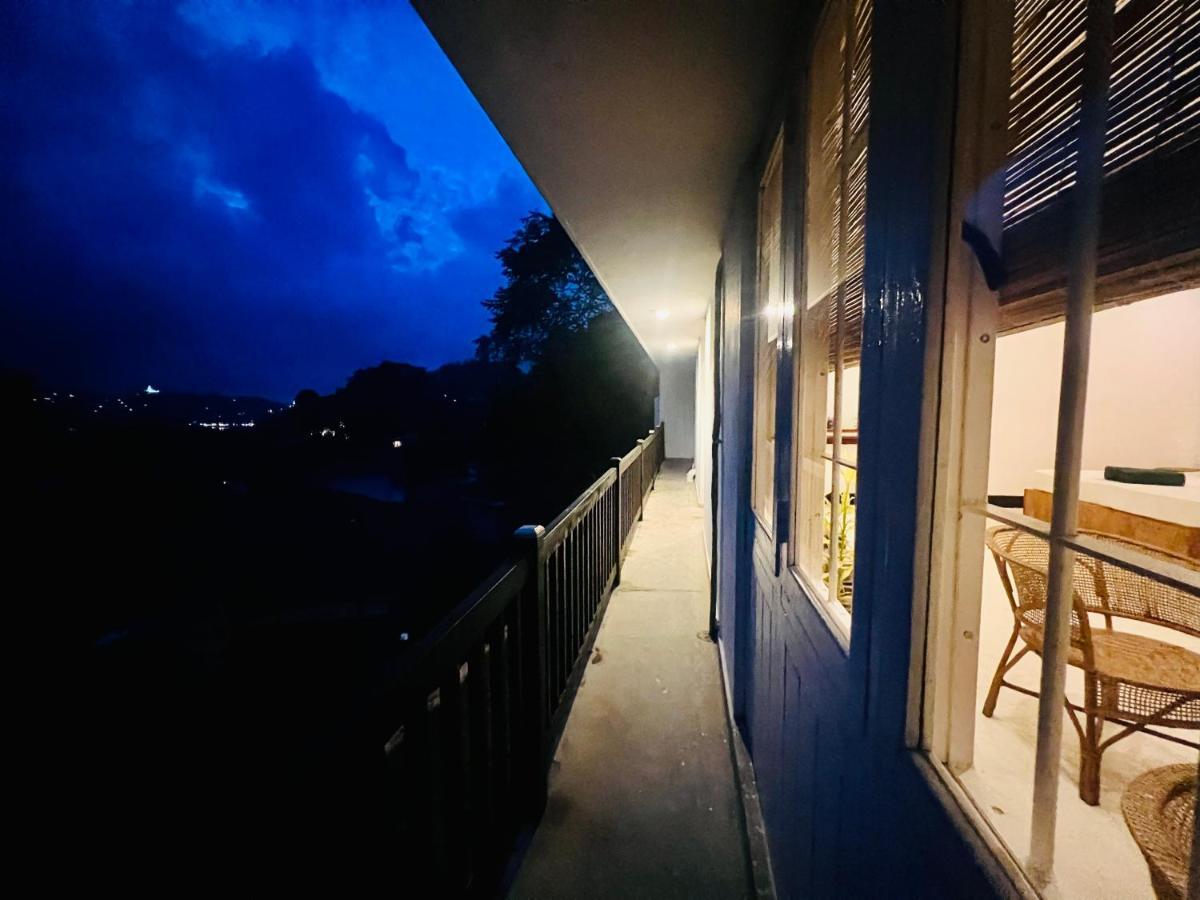Louis Lake Villa Kandy Exterior foto